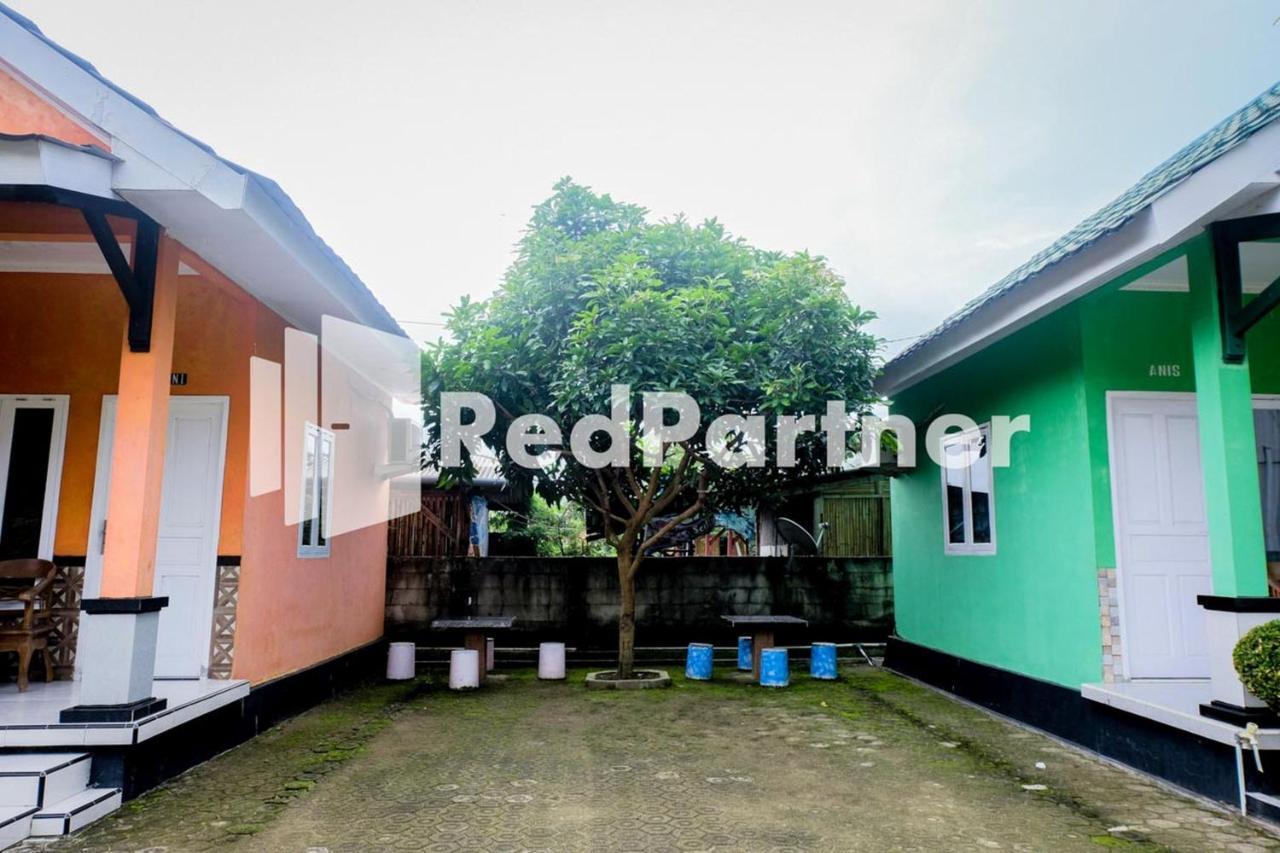 Villa Ikhbar Ciletuh Redpartner Cilowa Exterior photo