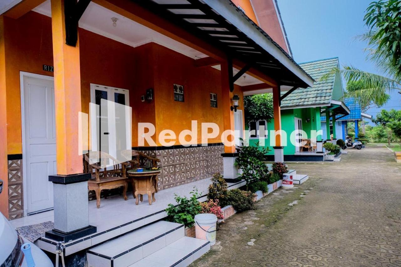 Villa Ikhbar Ciletuh Redpartner Cilowa Exterior photo